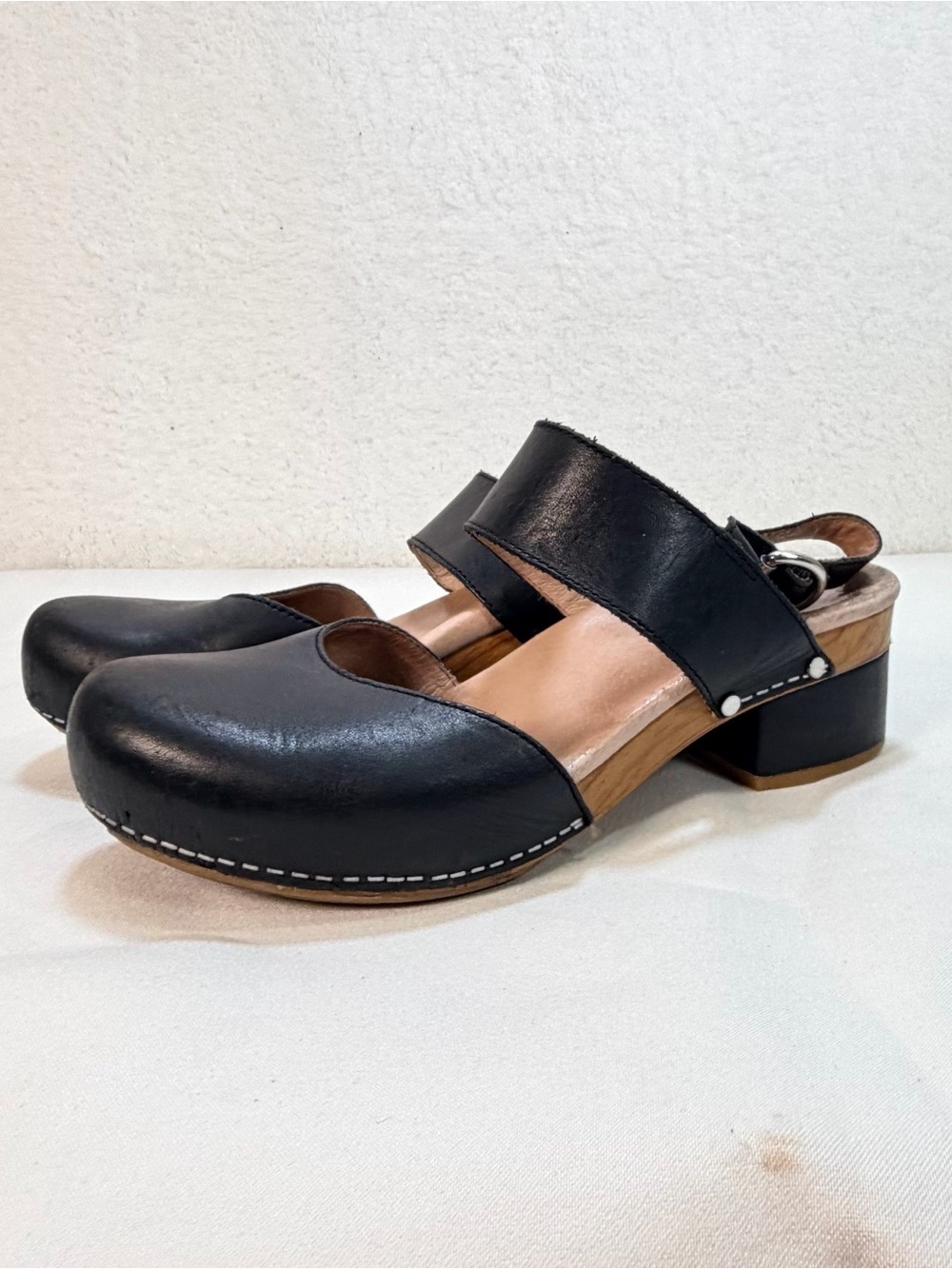Dansko Size 40 Black Leather Mary Jane Clog Sandals Wood Look Block Heel 9.5 View 3